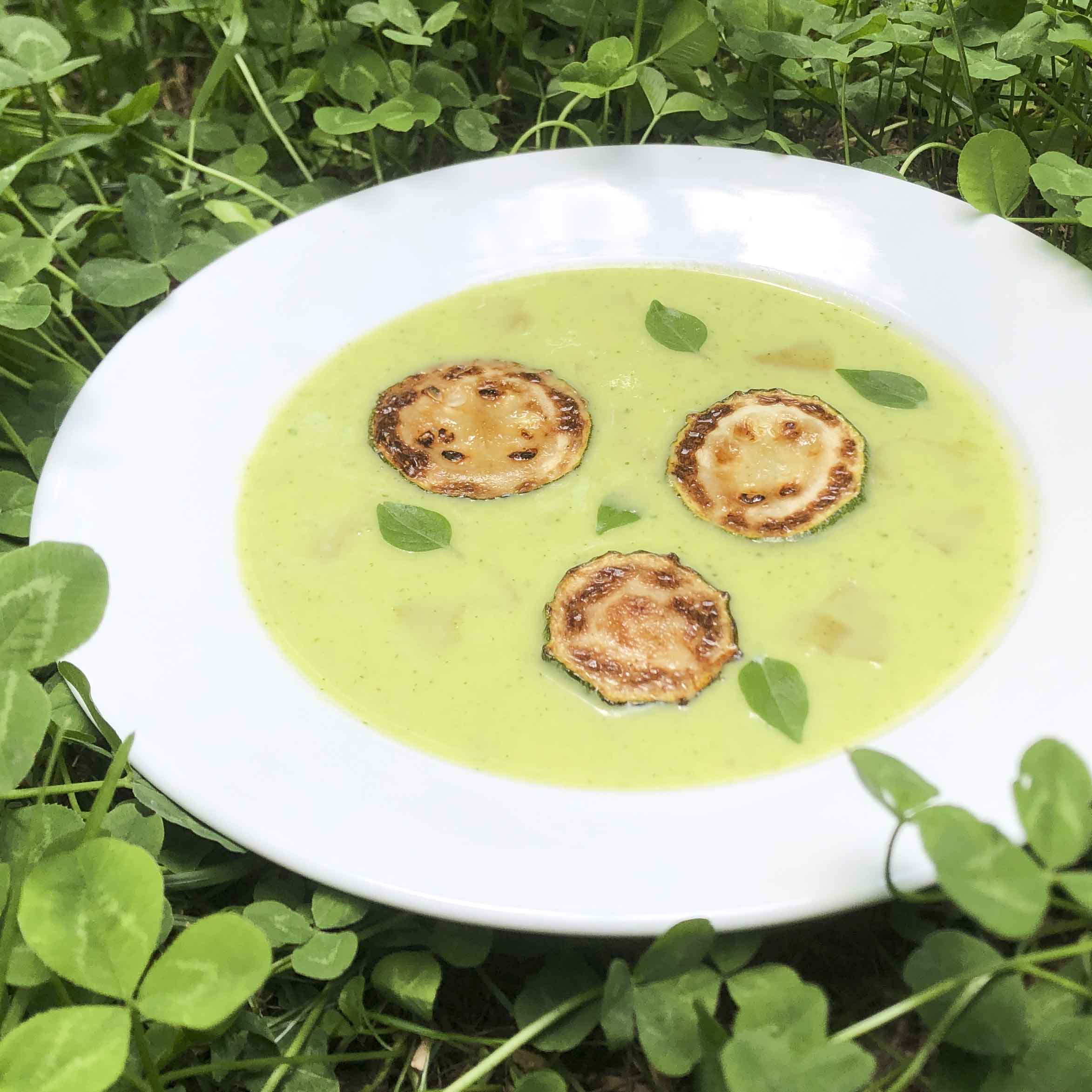 Soupe de courgettes au basilic
