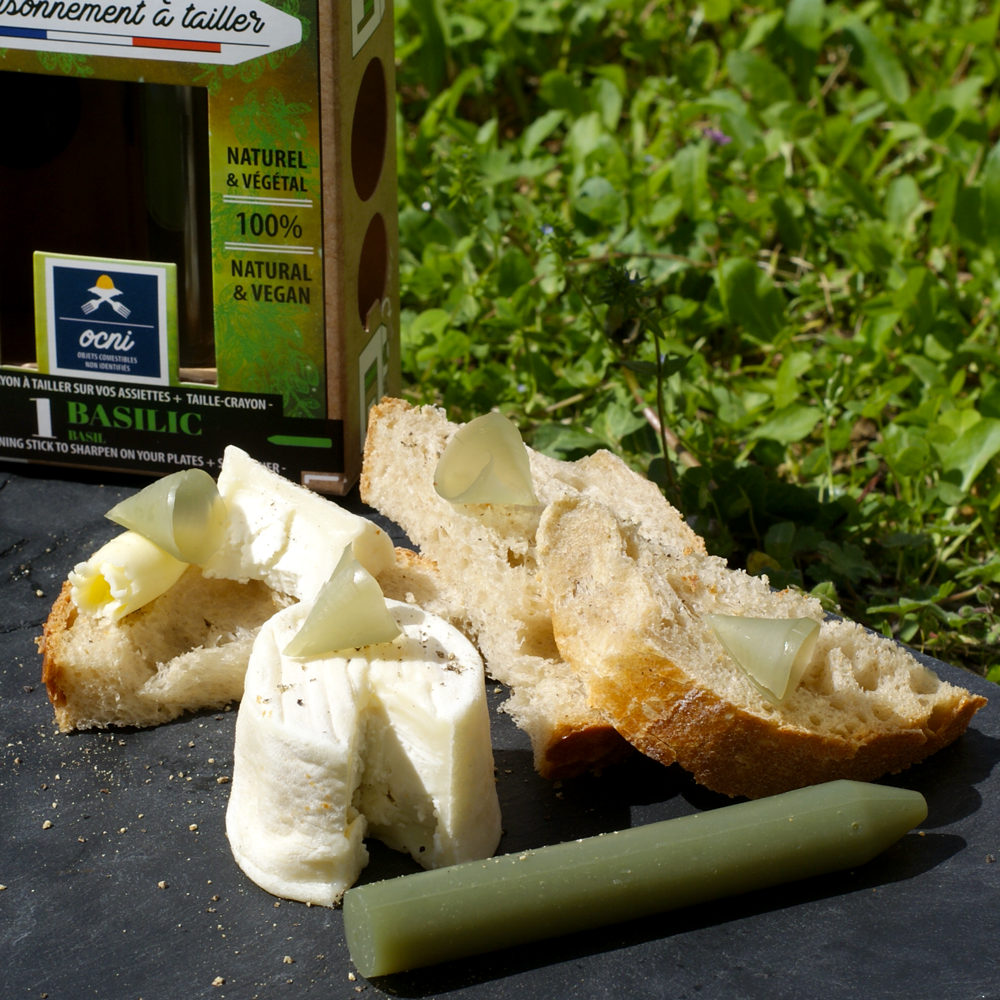 Recette Pain aux noix, fromage de chèvre, miel et noix & Basilic